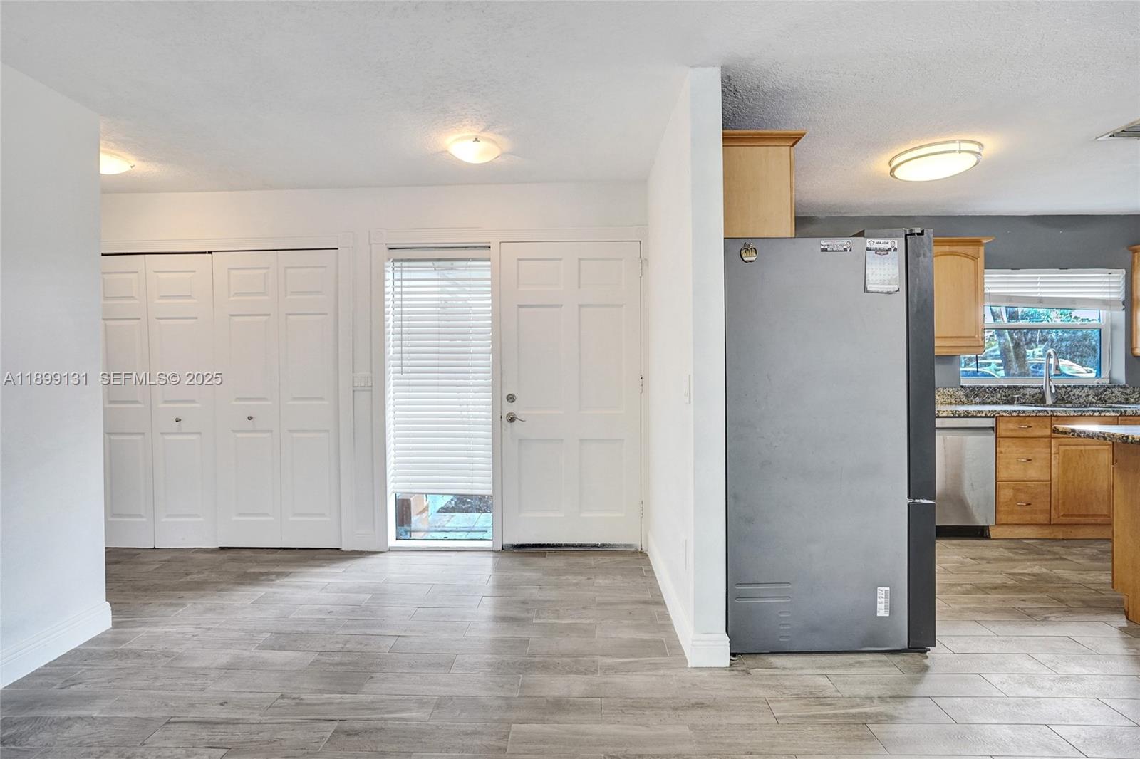 COUNTRY CLUB ACRES 5 - Residential