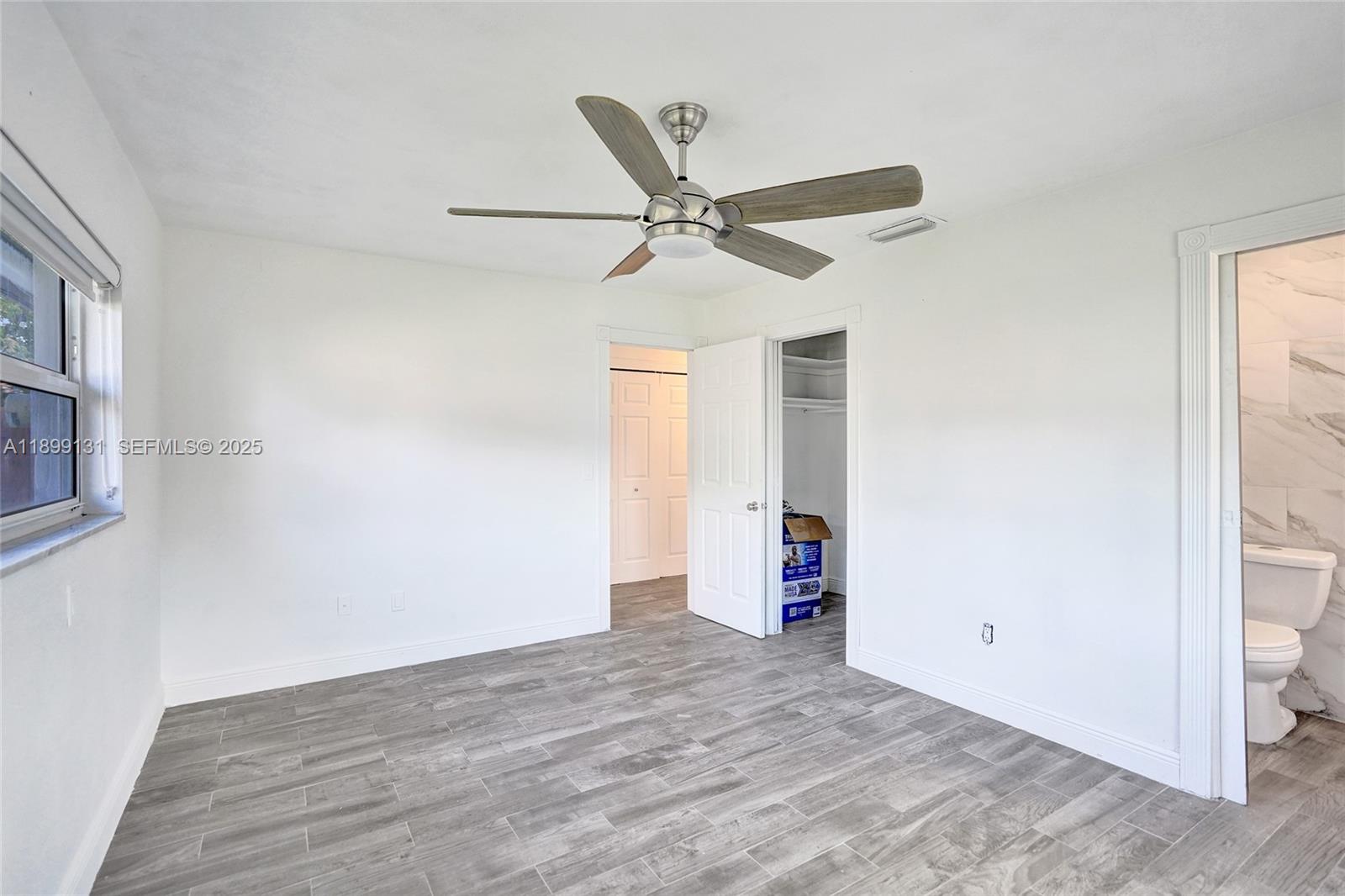 COUNTRY CLUB ACRES 5 - Residential