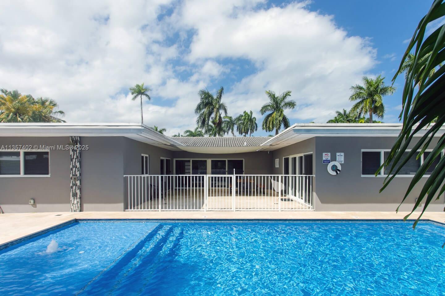 HOLLYWOOD LAKES SECTION - Residential Lease