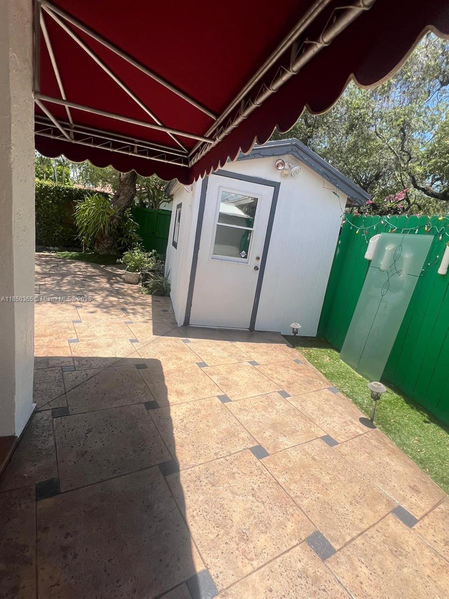5221 SW 154th Pl