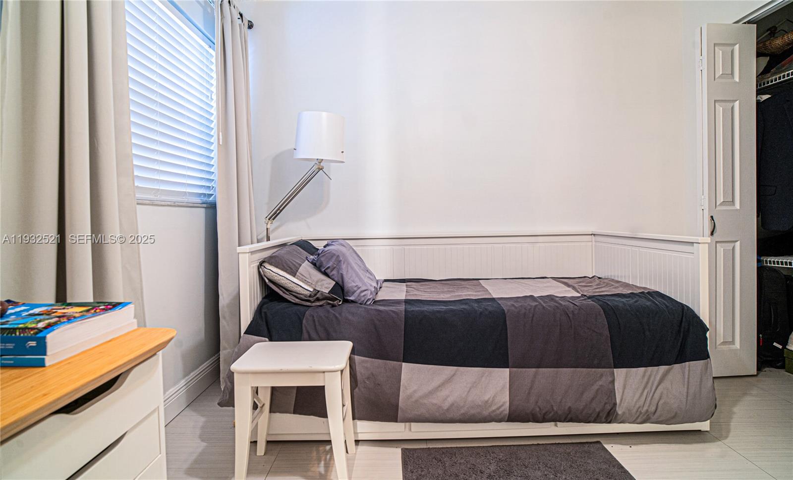 HARDING TOWER CONDO - Residential