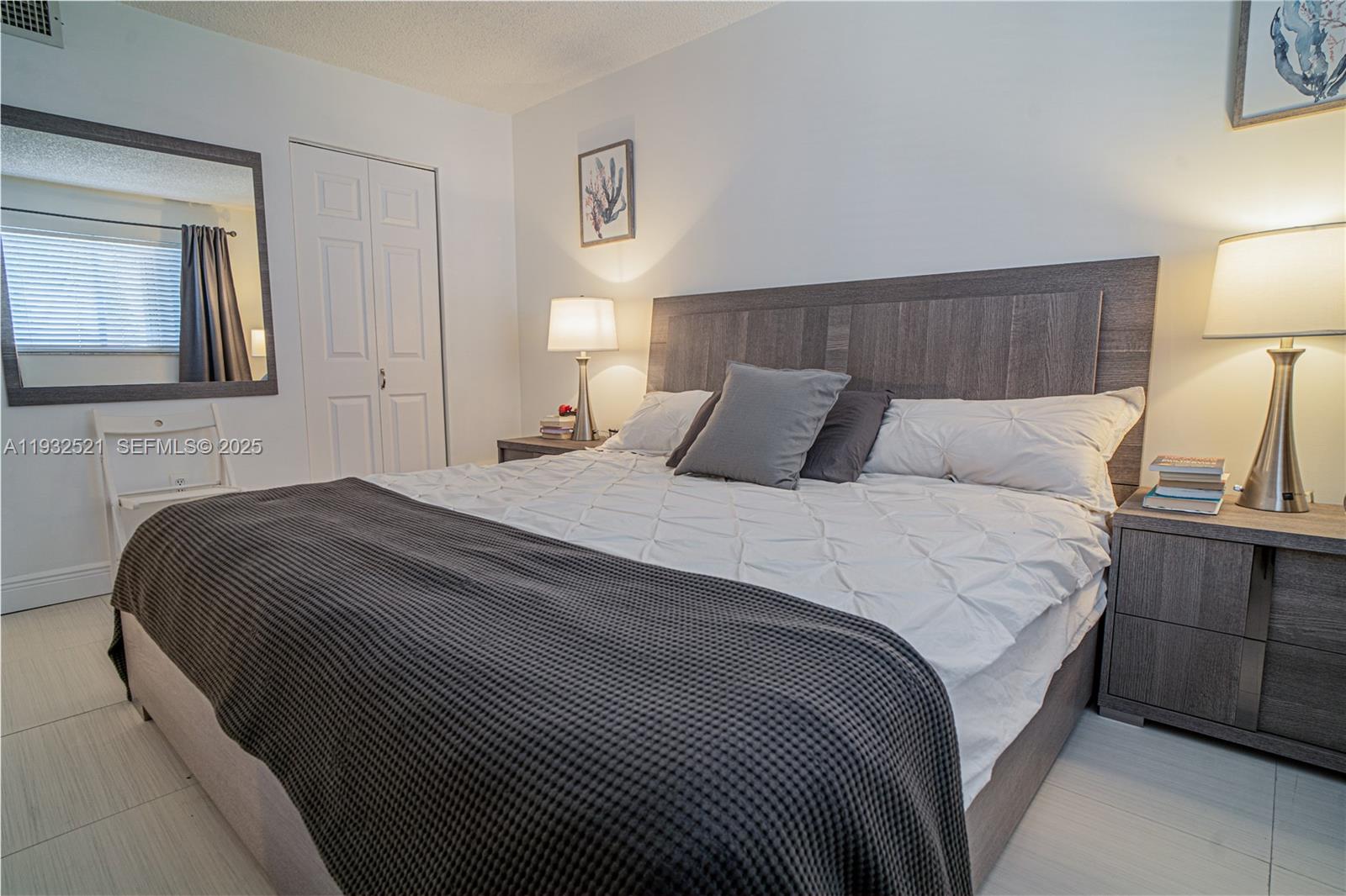 HARDING TOWER CONDO - Residential