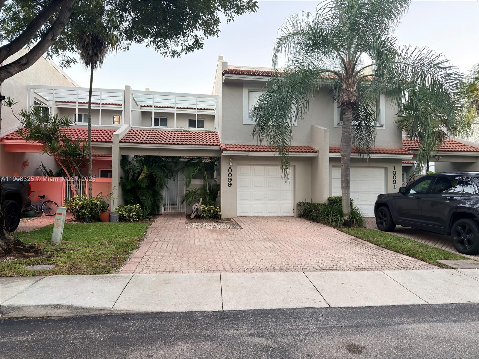 DORAL CHASE - Residential Lease