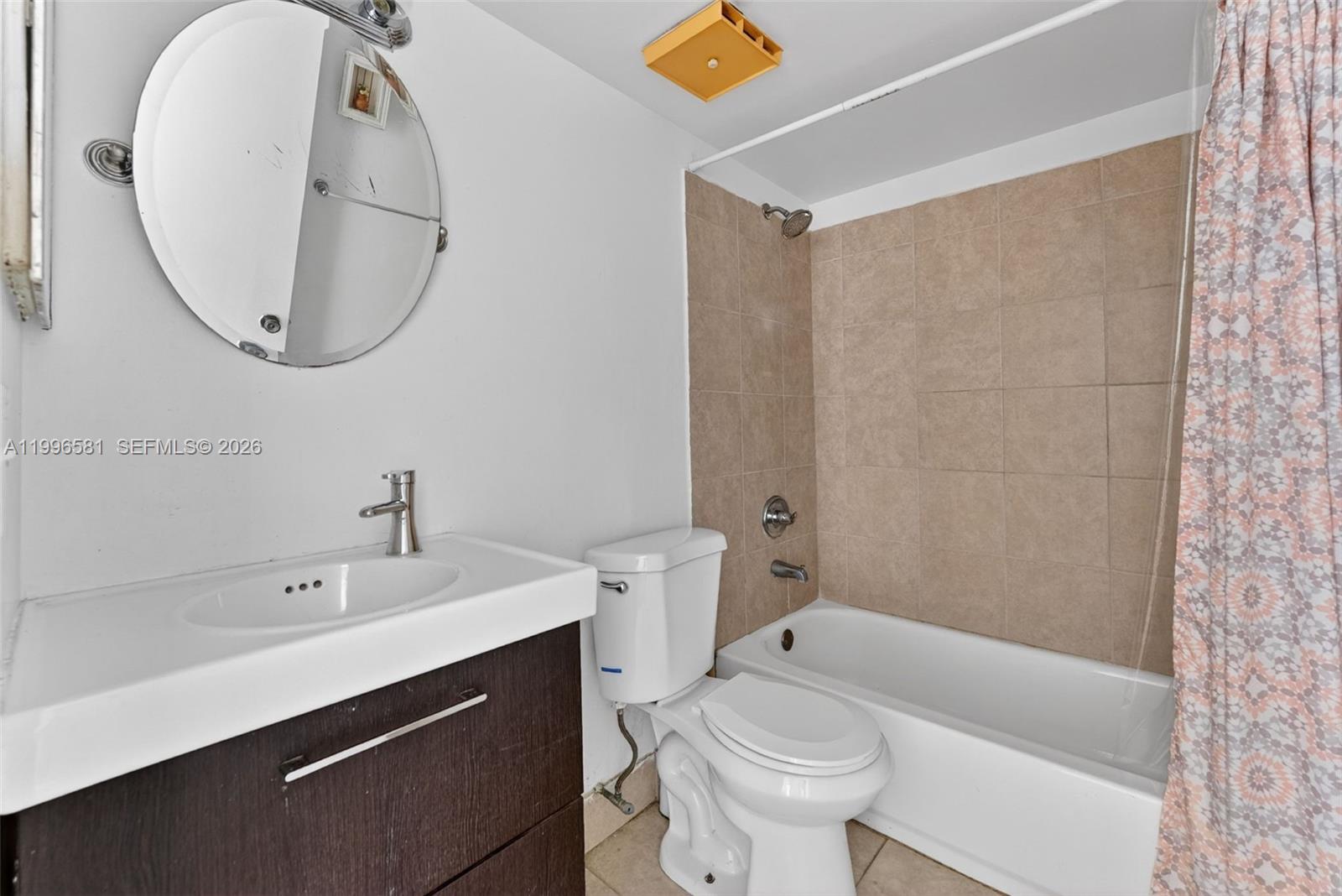 QUATRAINE CONDO I PH I - Residential