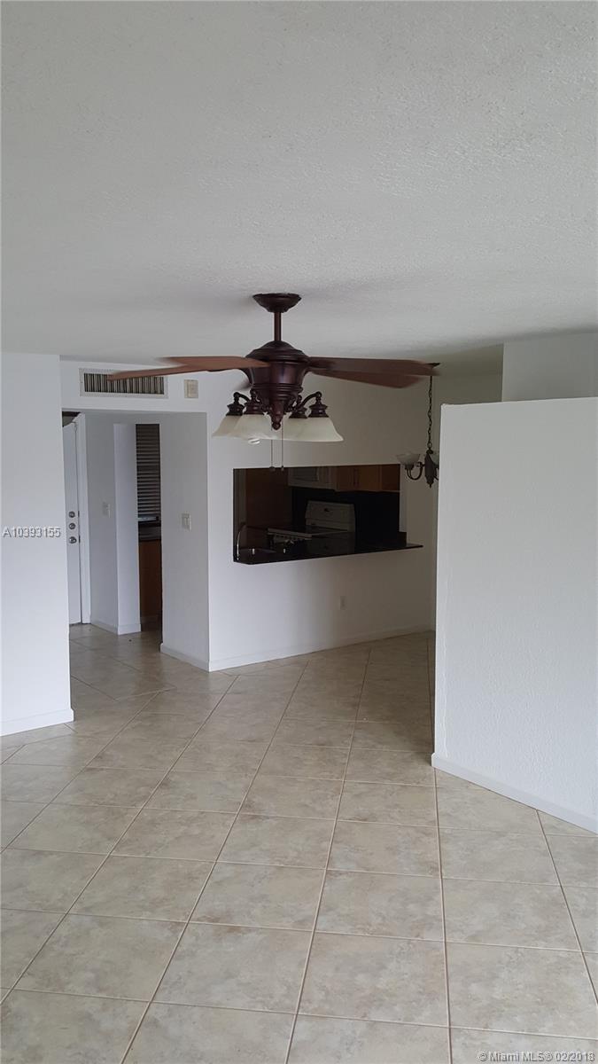 LAKES OF NEWPORT 1 CONDO - Residential Lease