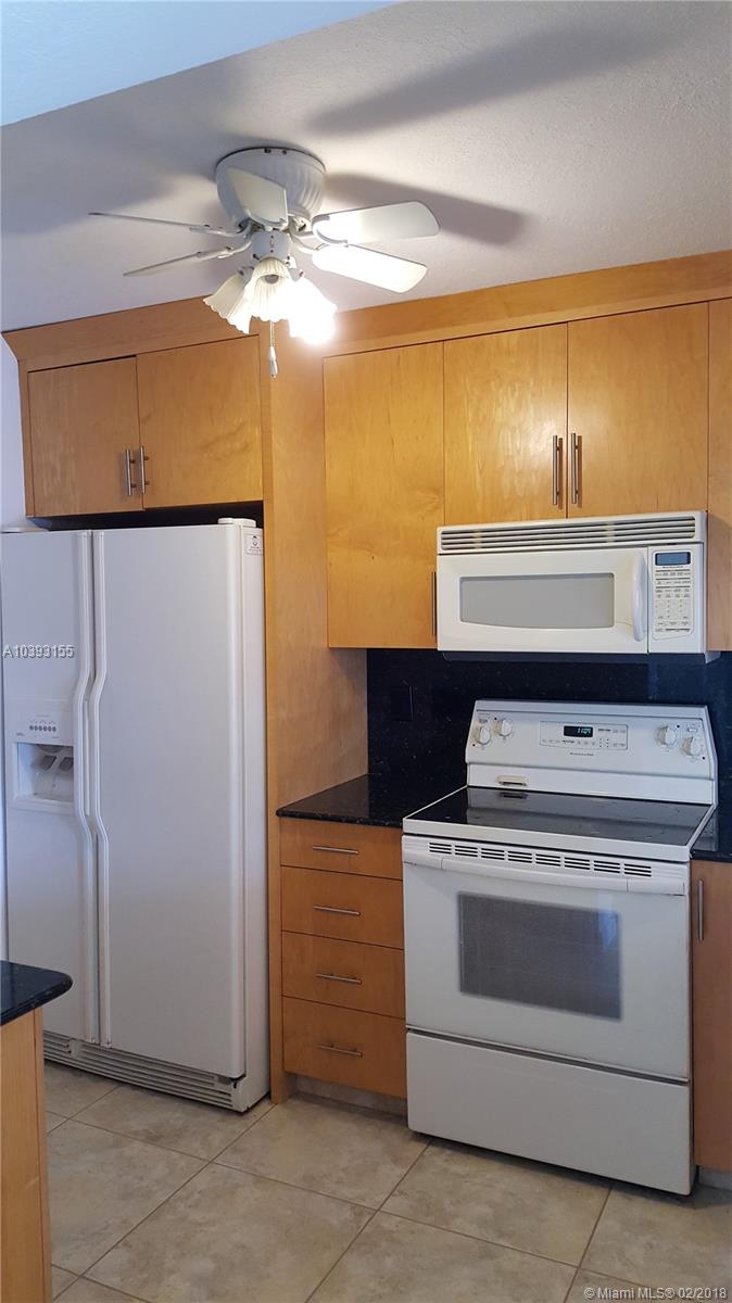 LAKES OF NEWPORT 1 CONDO - Residential Lease