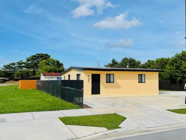 Rental Property at 12121 Sw 216th St 1, Miami, Broward County, Florida - Bedrooms: 2 
Bathrooms: 1  - $2,699 MO.