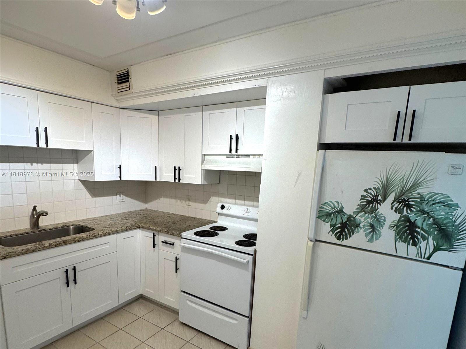 DORSET HOUSE CONDO - Residential Lease