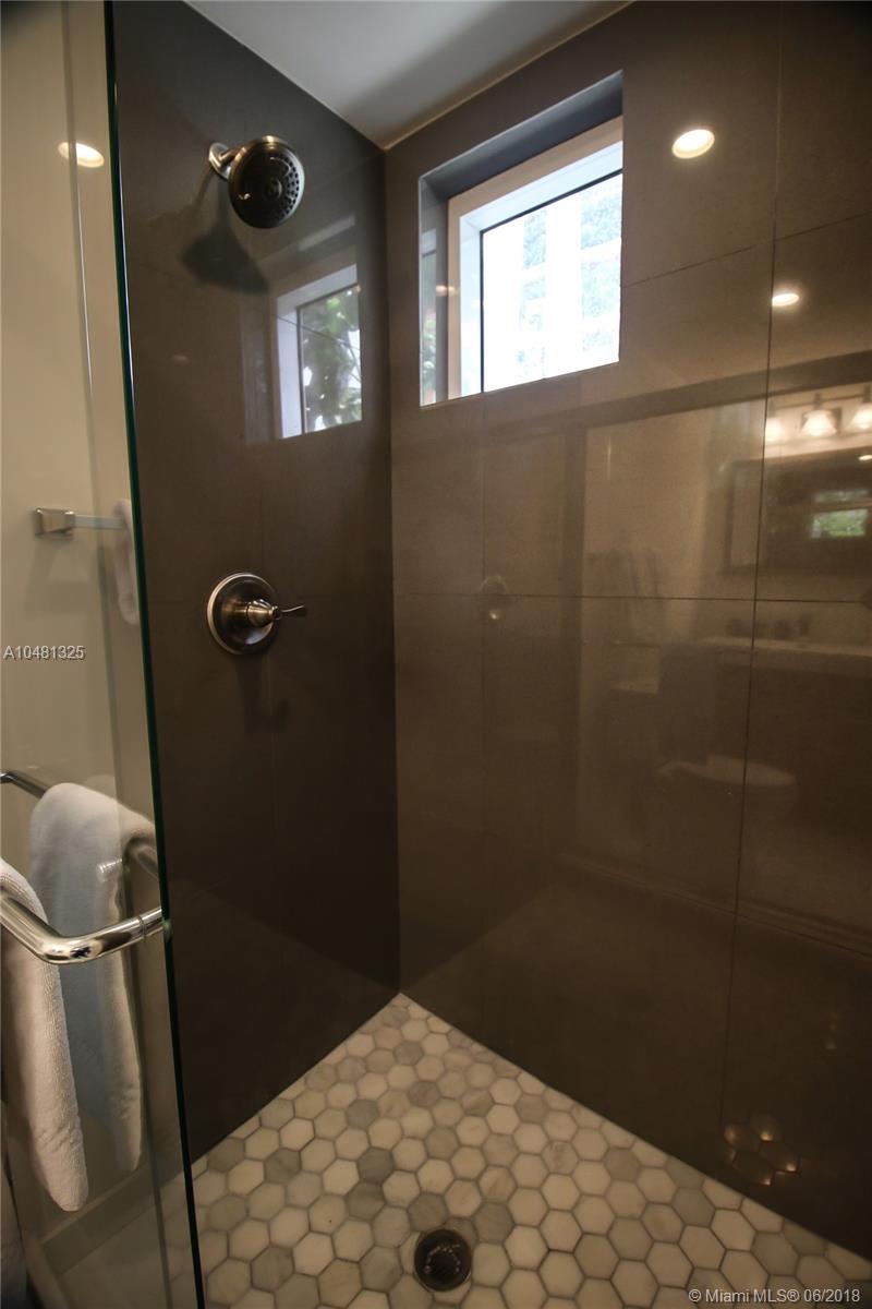 BAY HOUSE MIAMI CONDO - Residential Lease