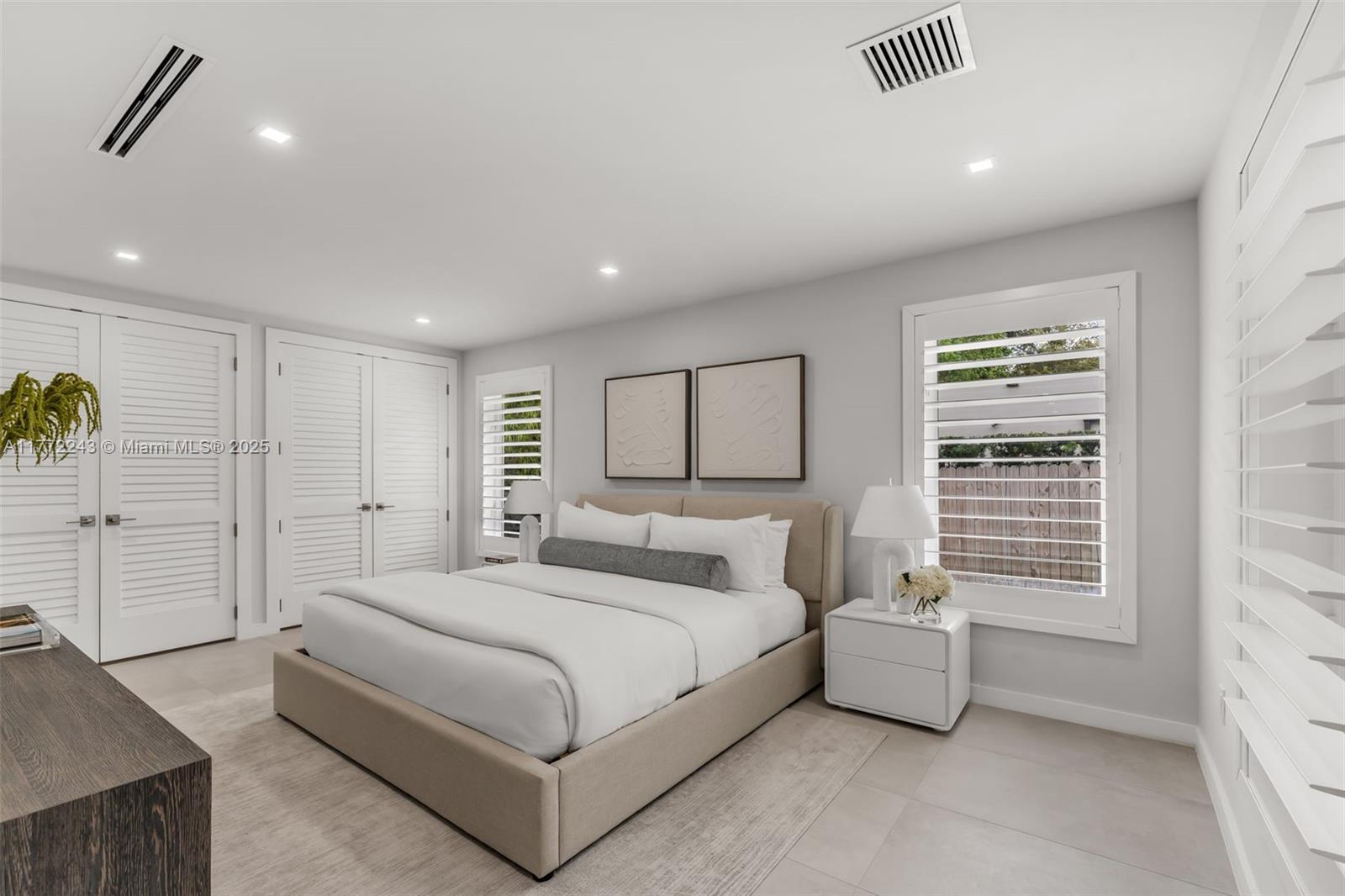 PINECREST MANOR 1ST ADDN - Residential