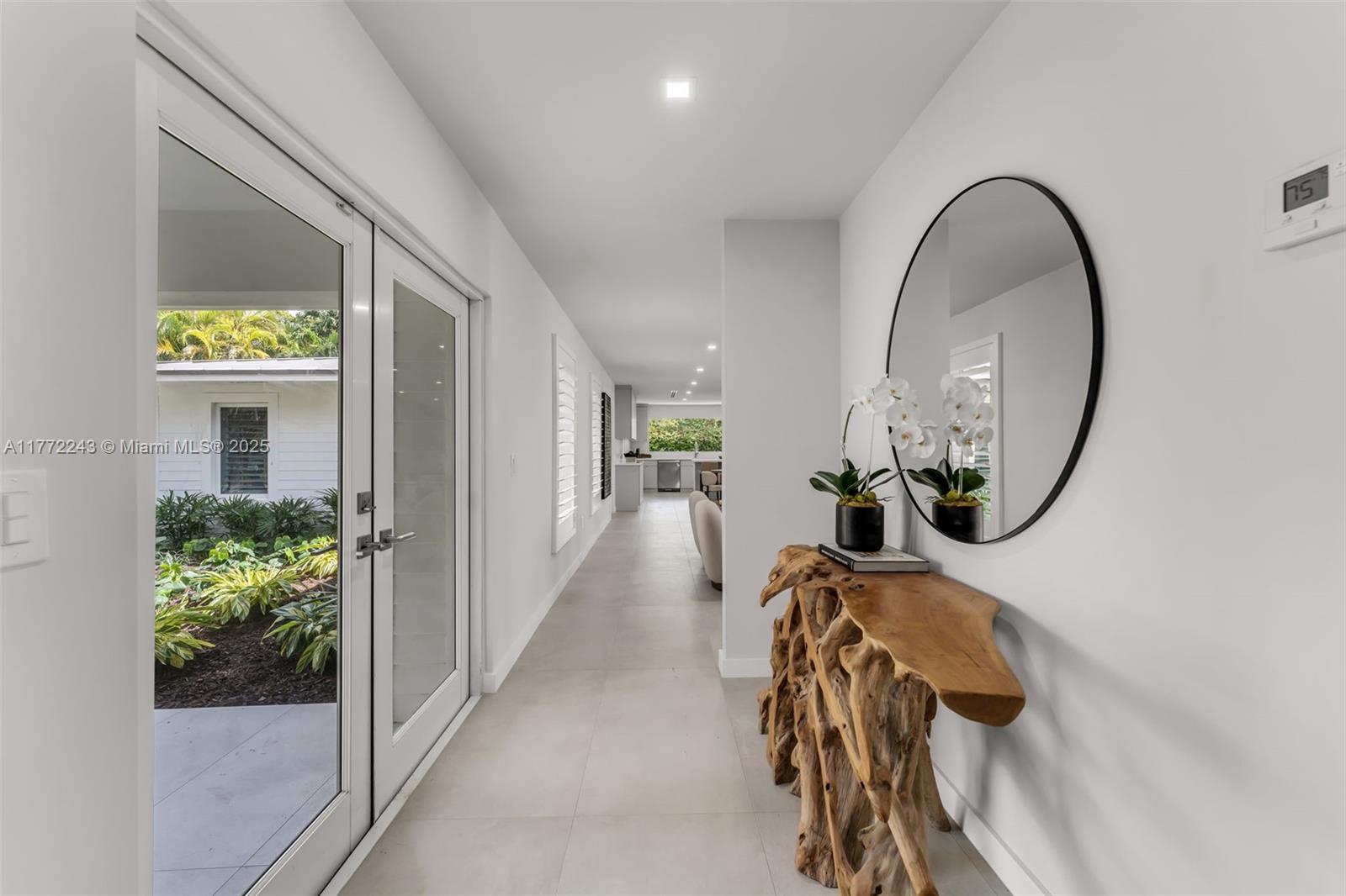 PINECREST MANOR 1ST ADDN - Residential