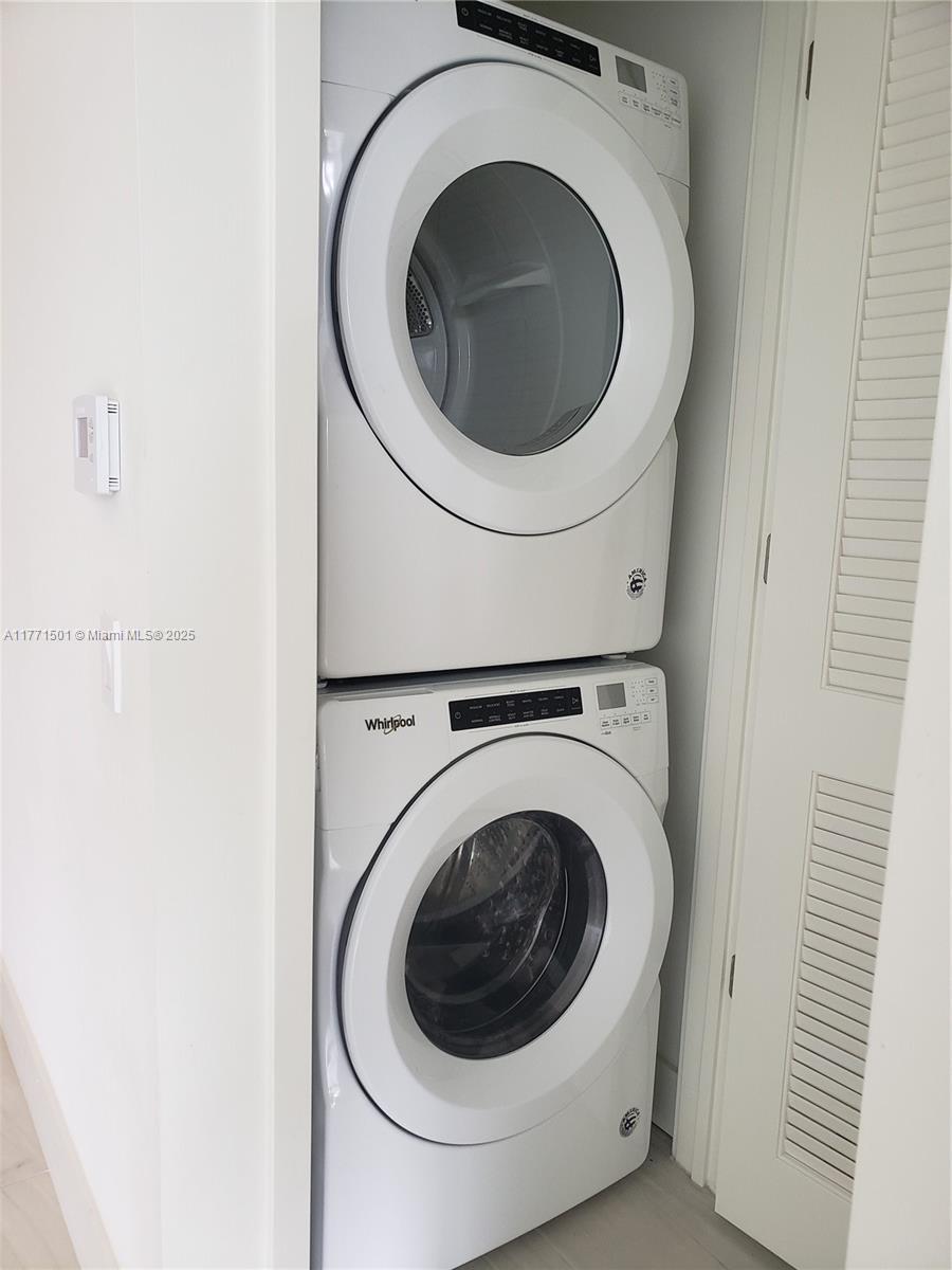 METROPICA NORTH TOWER ONE - Residential