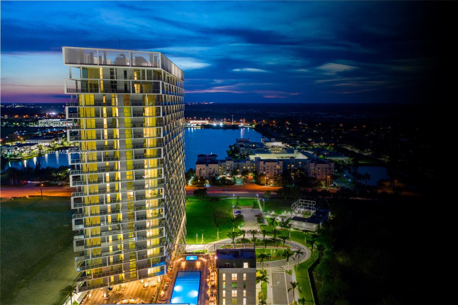 METROPICA NORTH TOWER ONE - Residential