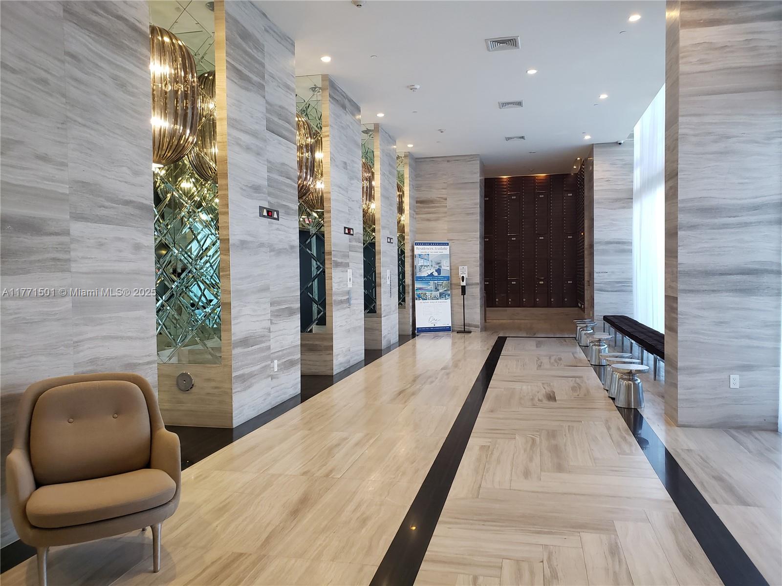 METROPICA NORTH TOWER ONE - Residential