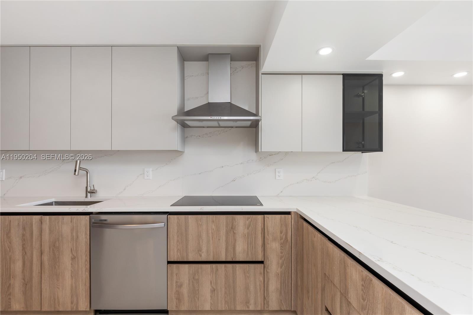 BRITANNIA AT QUADOMAIN CO - Residential