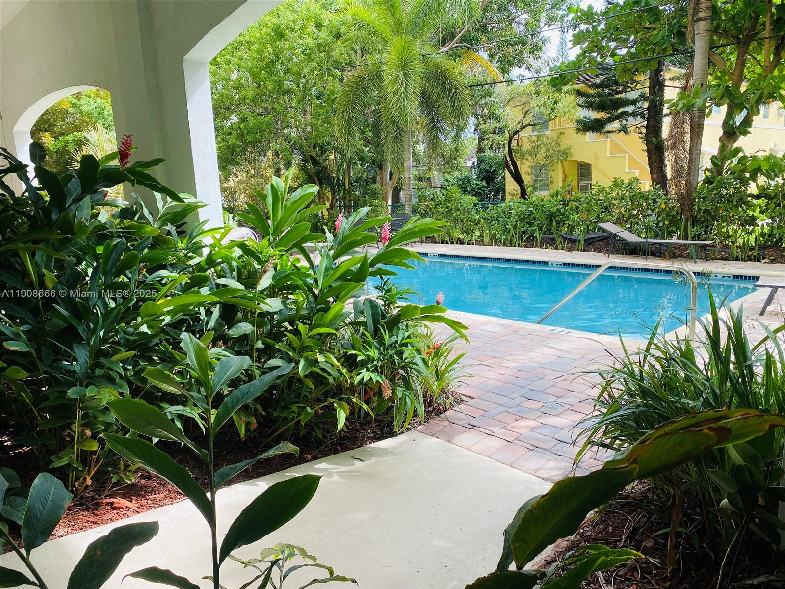 VILLA CALABRIA CONDO - Residential