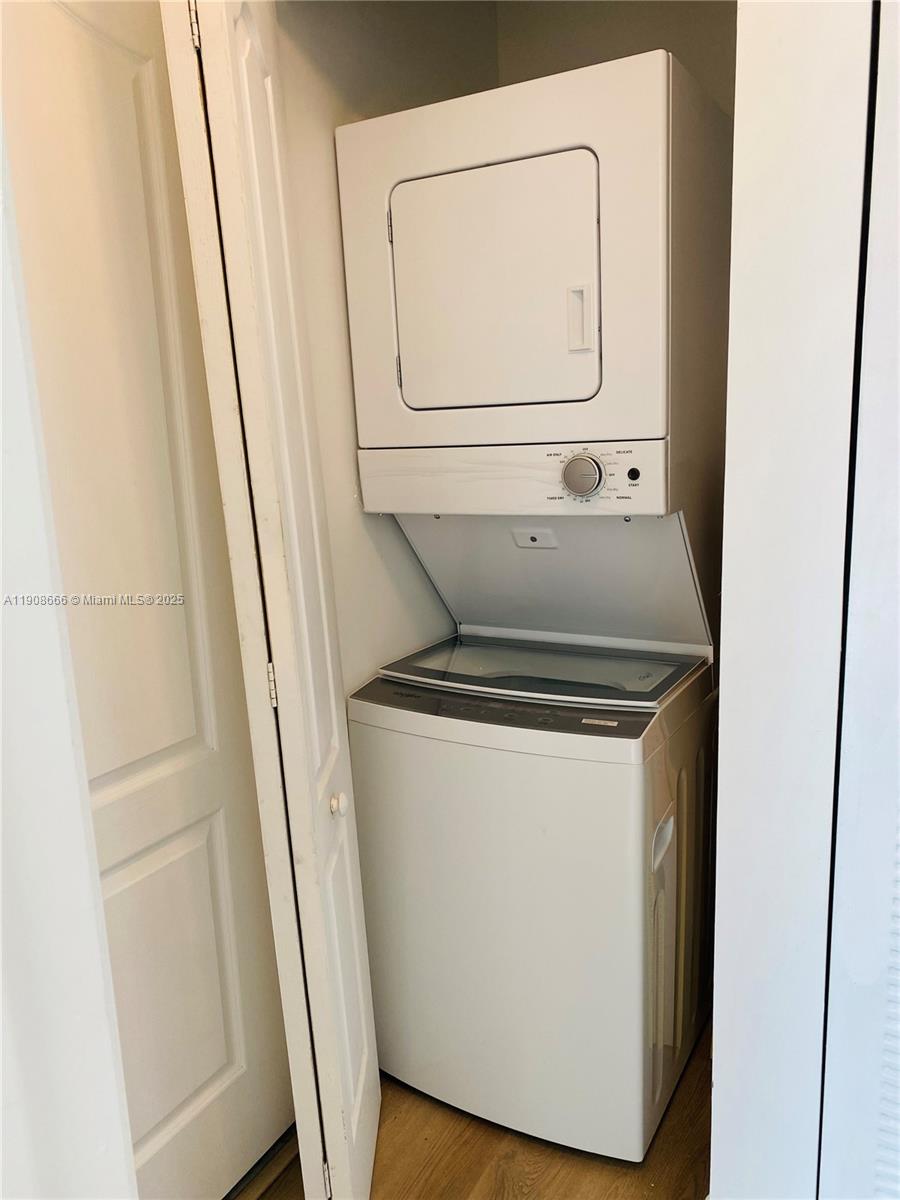 VILLA CALABRIA CONDO - Residential