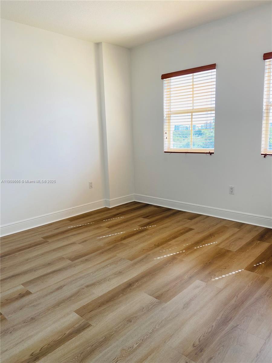 VILLA CALABRIA CONDO - Residential