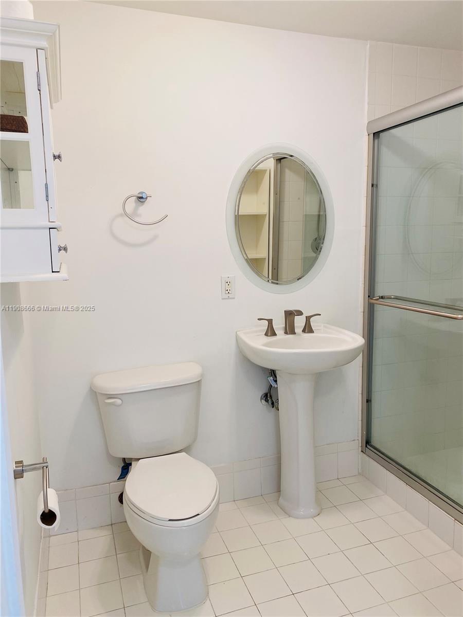 VILLA CALABRIA CONDO - Residential