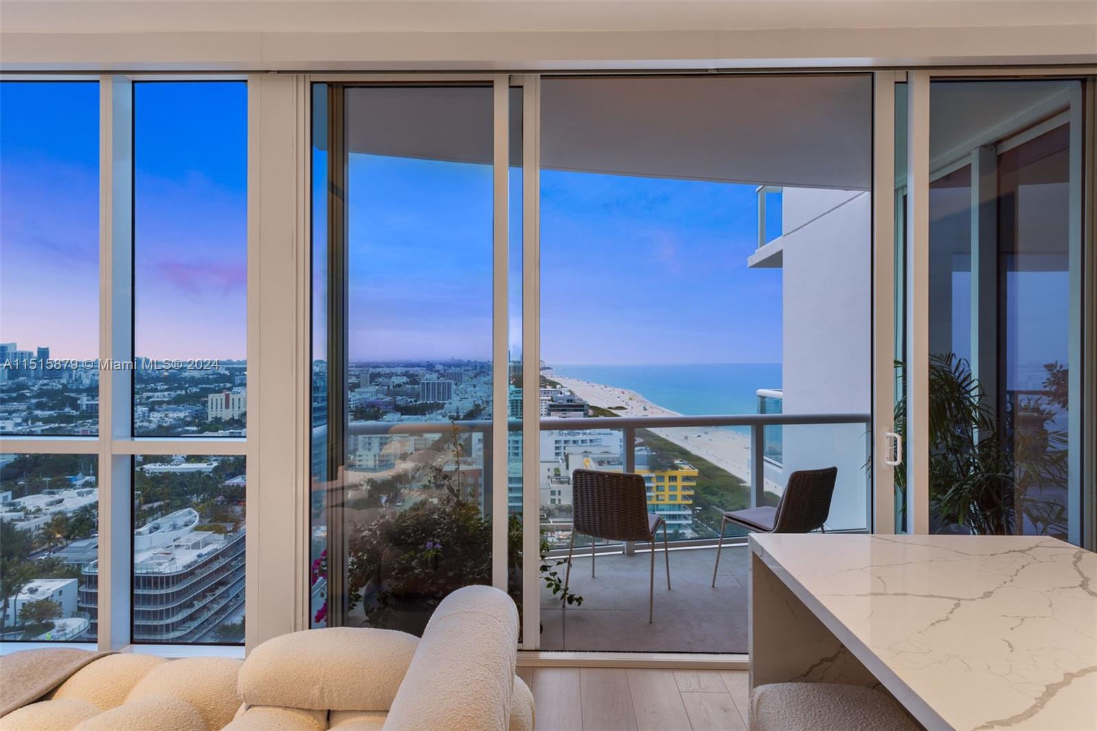 CONTINUUM ON SOUTH BEACH - Residential