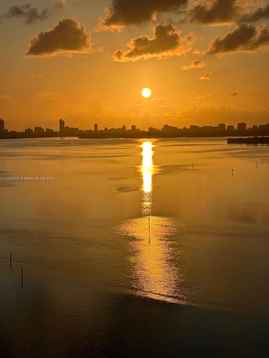 VENETIA CONDO - Residential Lease