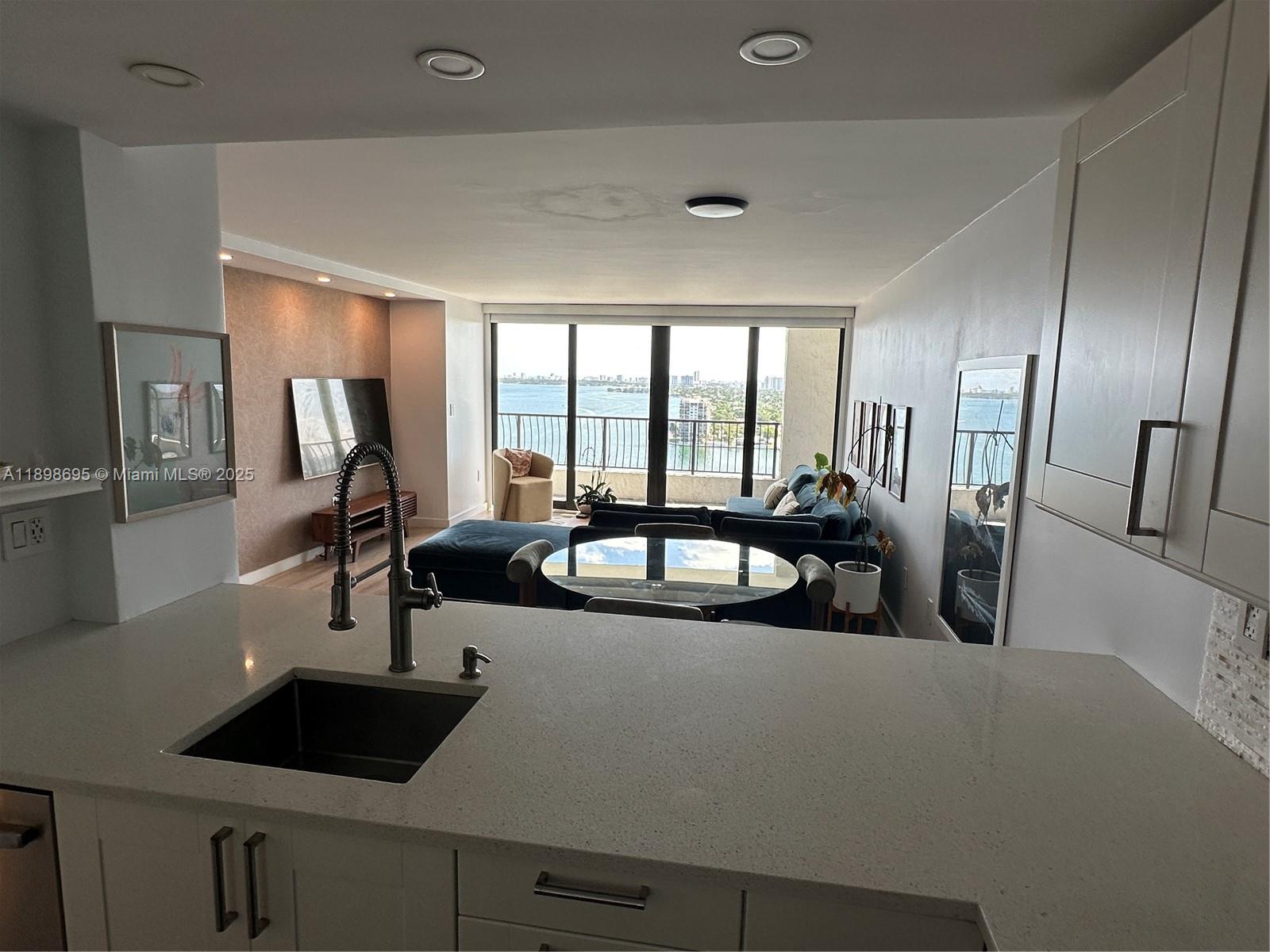 555 NE 15th St 23B