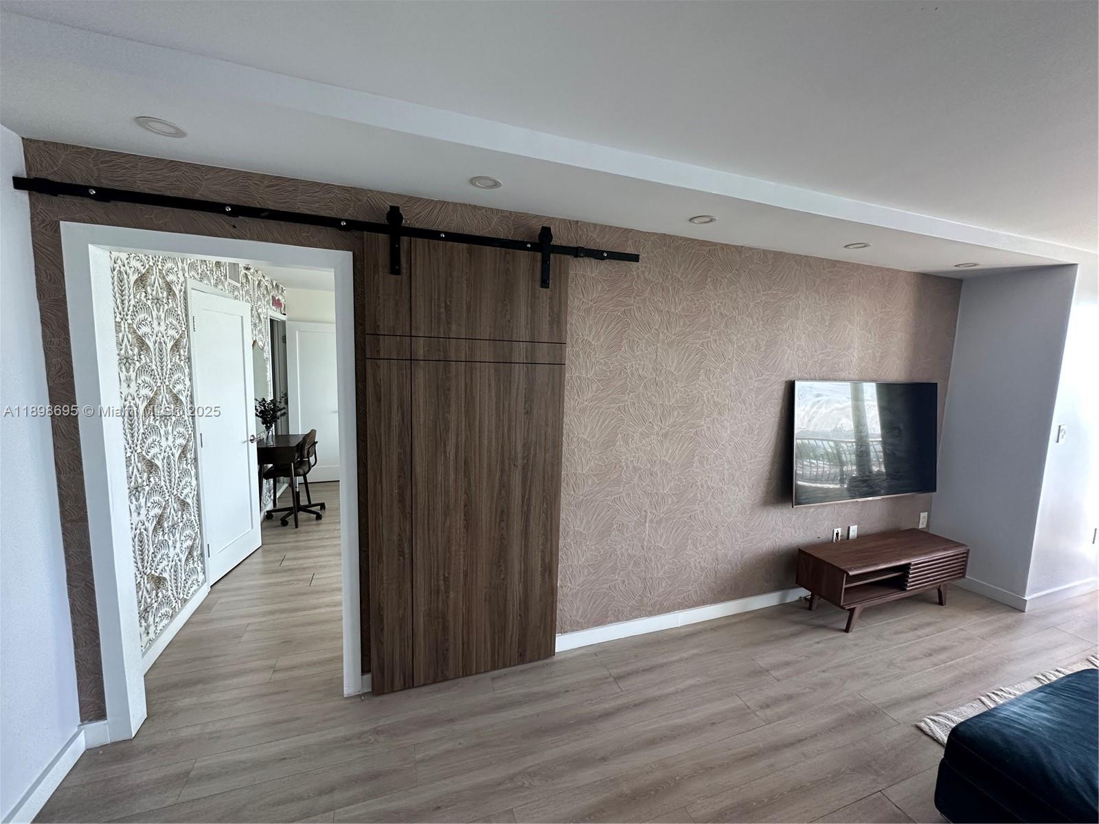 VENETIA CONDO - Residential Lease