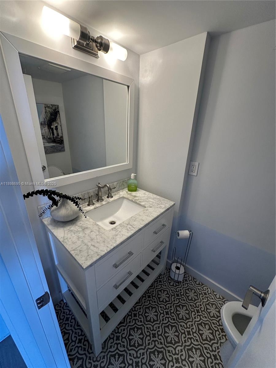 VENETIA CONDO - Residential Lease