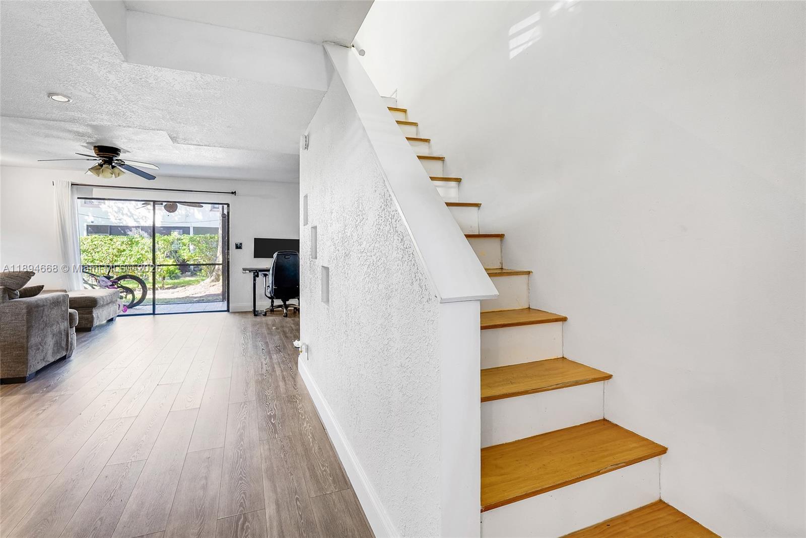 WELLEBY UNIT SEVEN - Residential