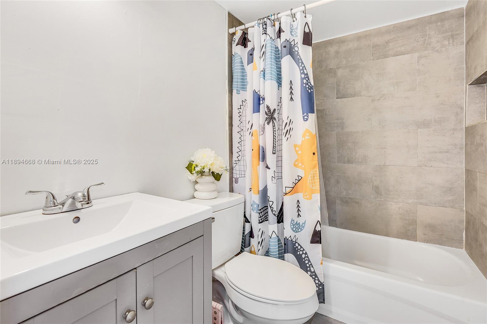 WELLEBY UNIT SEVEN - Residential