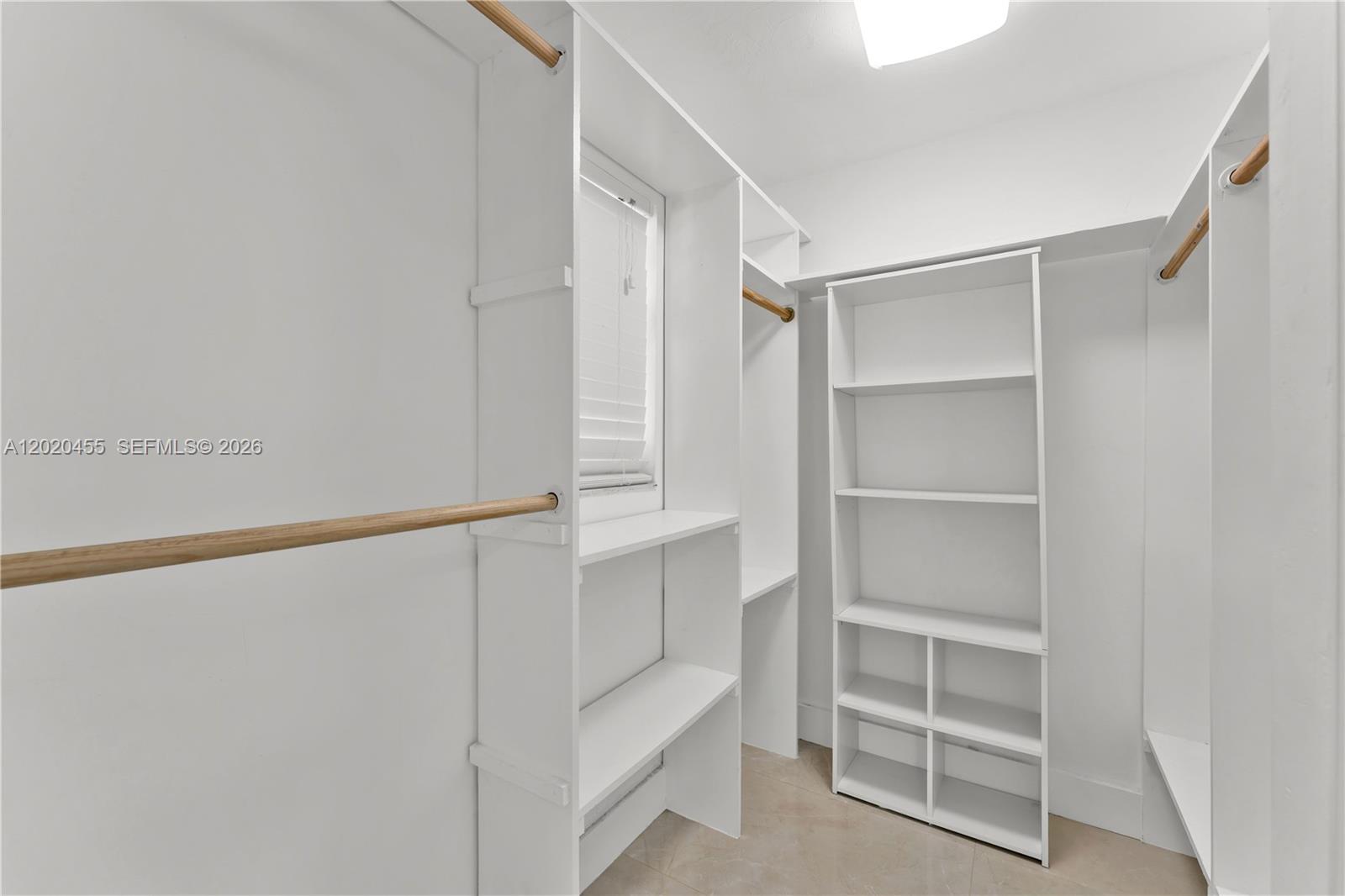 AMD PL GRIFFING BISCAYNE - Residential