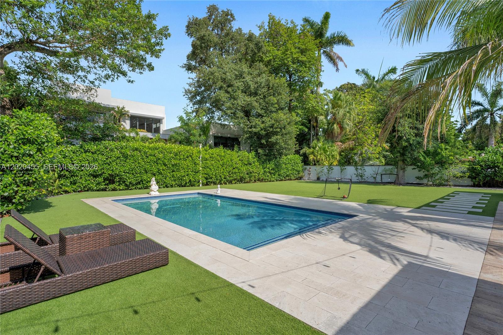AMD PL GRIFFING BISCAYNE - Residential