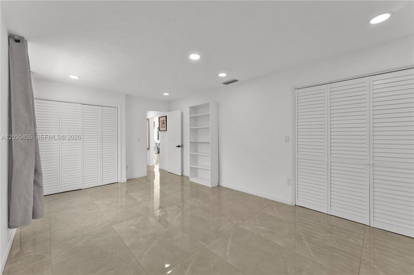 AMD PL GRIFFING BISCAYNE - Residential