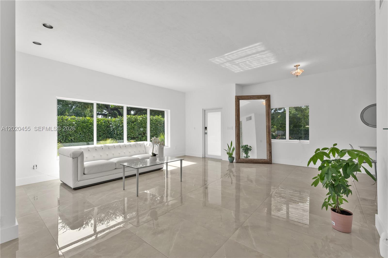 AMD PL GRIFFING BISCAYNE - Residential