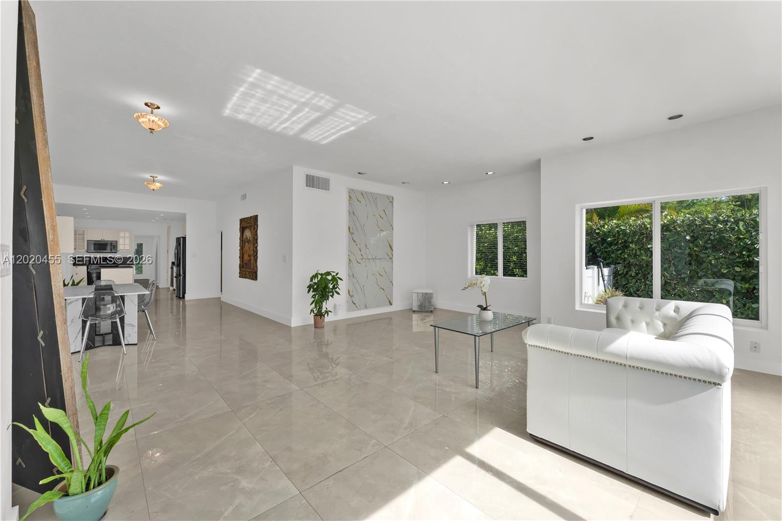 AMD PL GRIFFING BISCAYNE - Residential