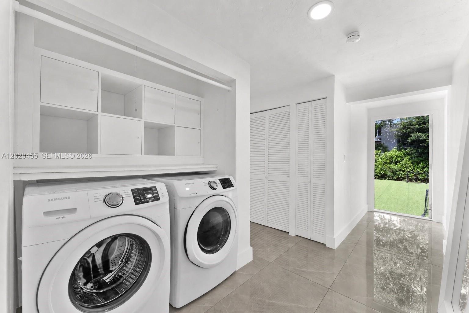 AMD PL GRIFFING BISCAYNE - Residential
