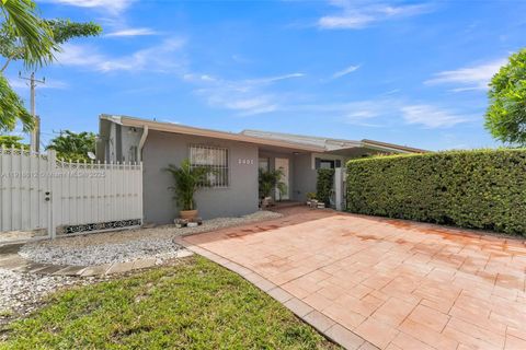 2401 SW 102nd Ave Miami FL 33165