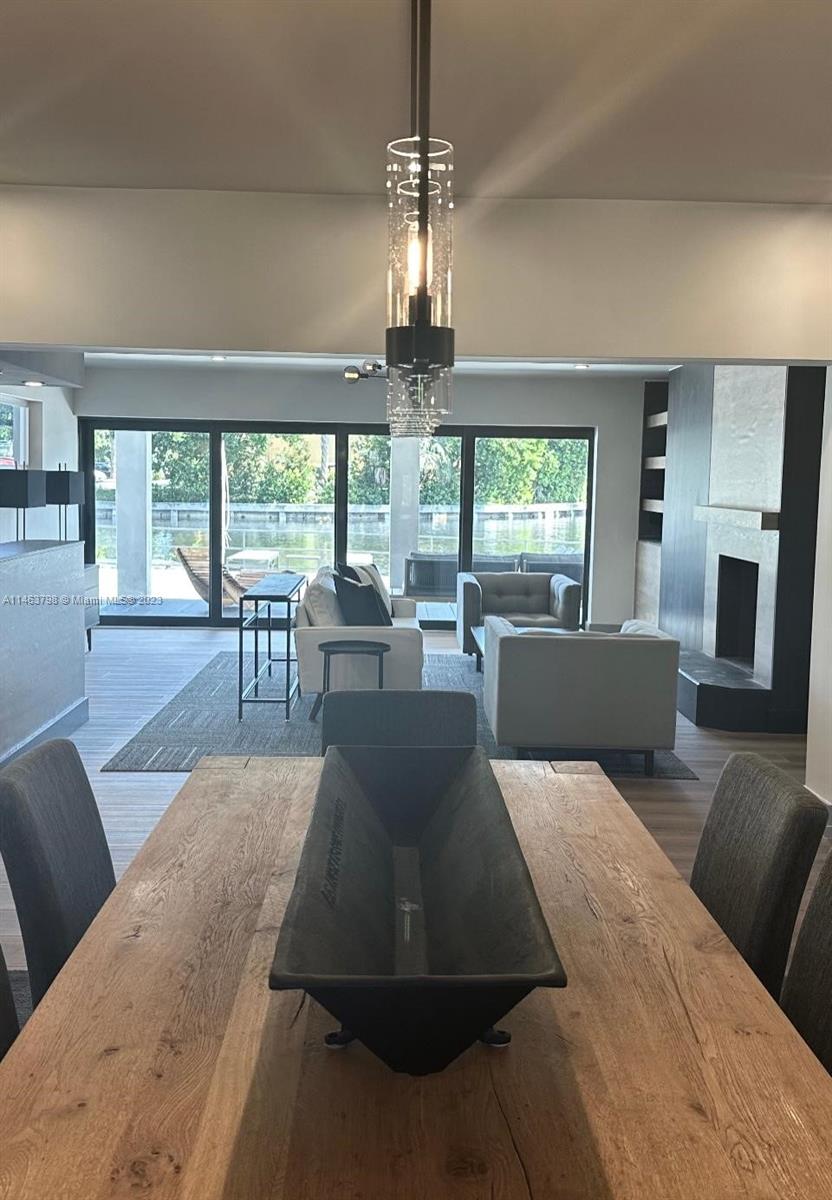 CORAL POINT - Residential