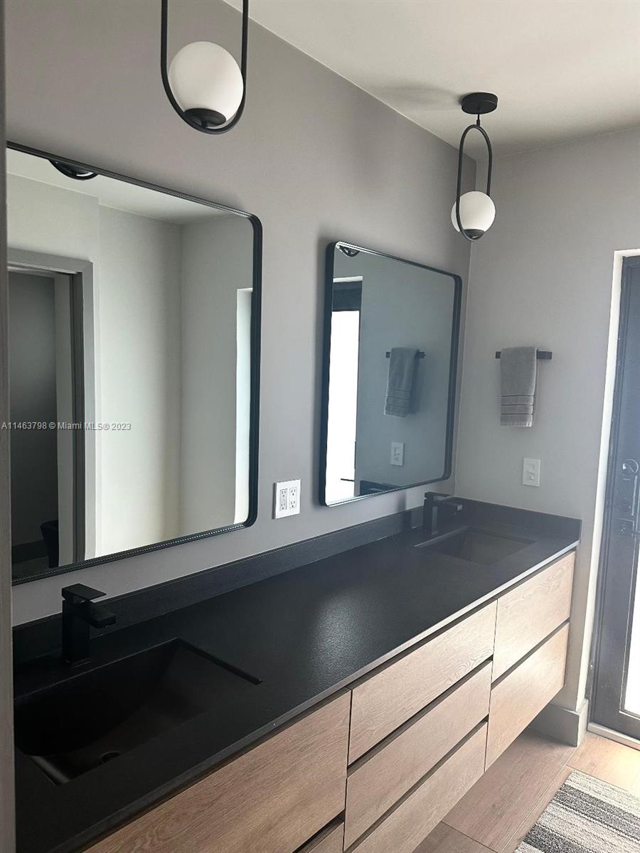 CORAL POINT - Residential