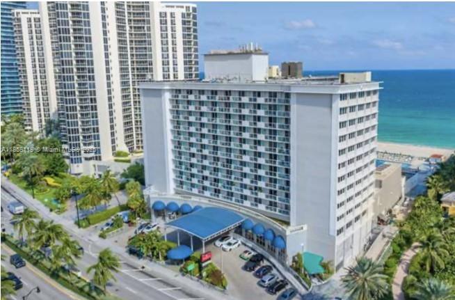 Beautiful sought after unit, corner oceanfront studio with gorgeous panoramic views of the prestigious Sunny Isles Beach, Florida's Riviera. Direct ocean balcony, fully furnished, functioning kitchen. Maintenance includes, cable, Wi-Fi, Ac, electricity, water, and pool service, chairs, lounge chairs, umbrellas also includes fresh towels daily at the pool. Gym, Tiki Bar/Restaurant, coffee shop. Very easy to show as long as it is not rented. DO NOT DISTURB TENNANTS. Have 3 other units available and on MLS if this one is rented: Unit Numbers are as follows: #610, #636 and #1010
1 Queen Size Bed
1 Queen Size Foam Sofa Bed
Sleeps 4
Please all questions prior to scheduling.
Thank you so much for showing