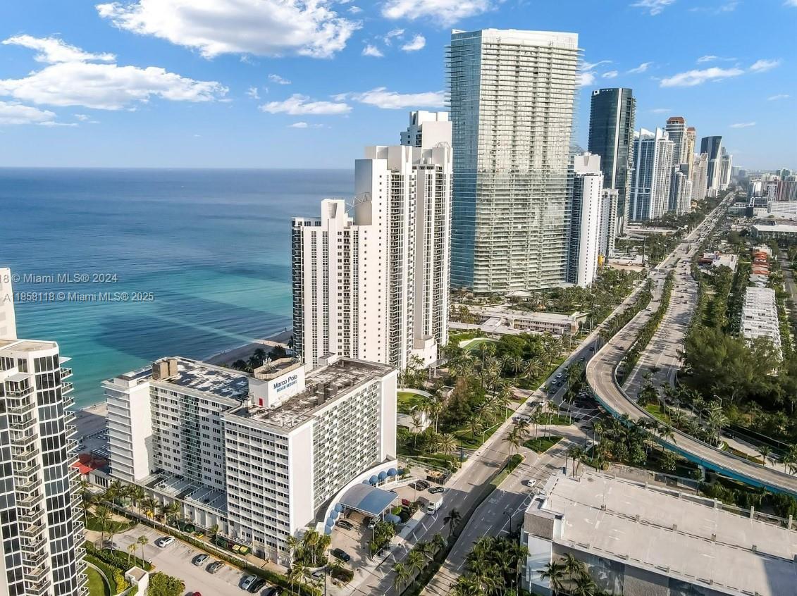 THE AVENTURA BEACH CLUB C - Residential Lease