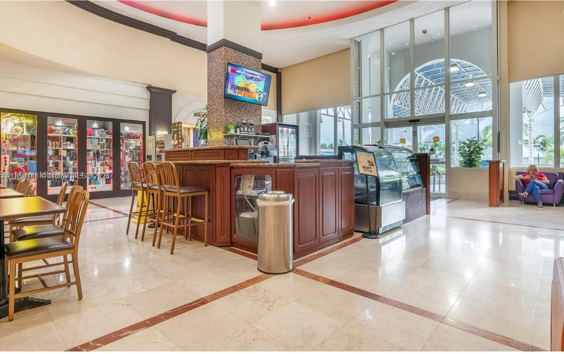 THE AVENTURA BEACH CLUB C - Residential Lease