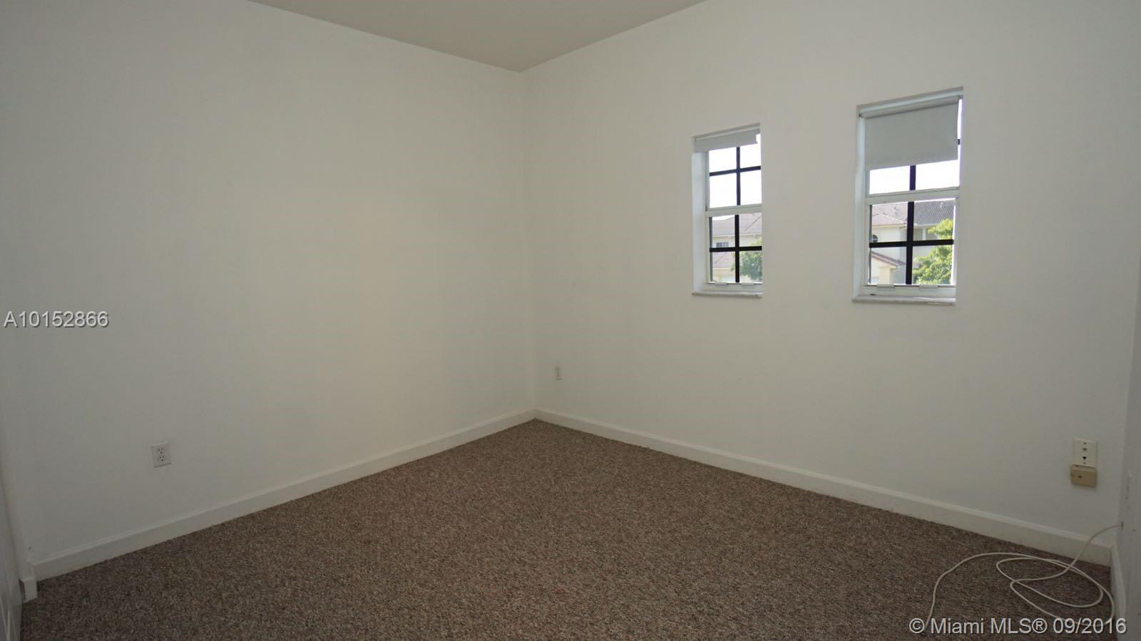 Venezia Lakes - Residential Lease