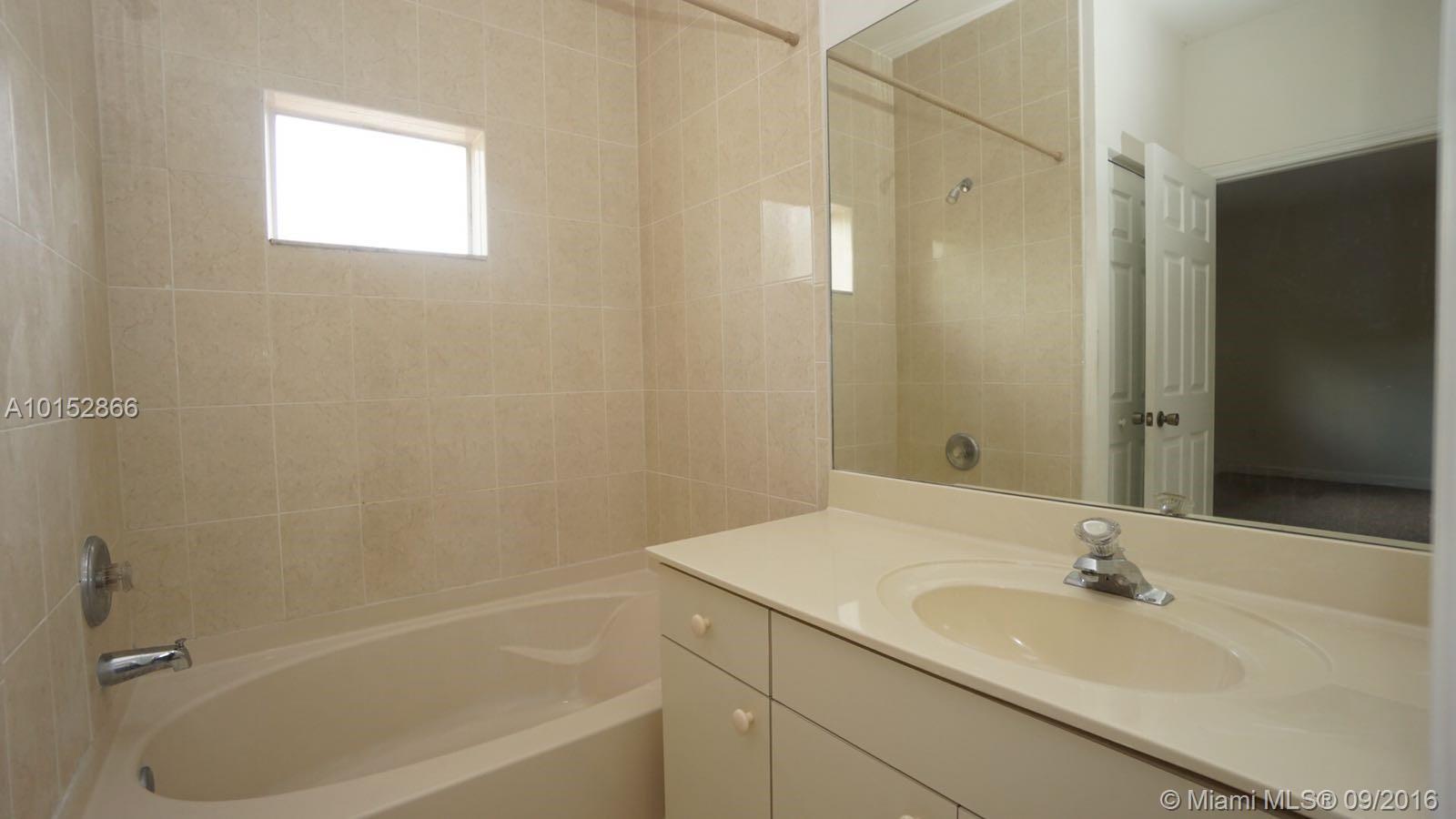 Venezia Lakes - Residential Lease