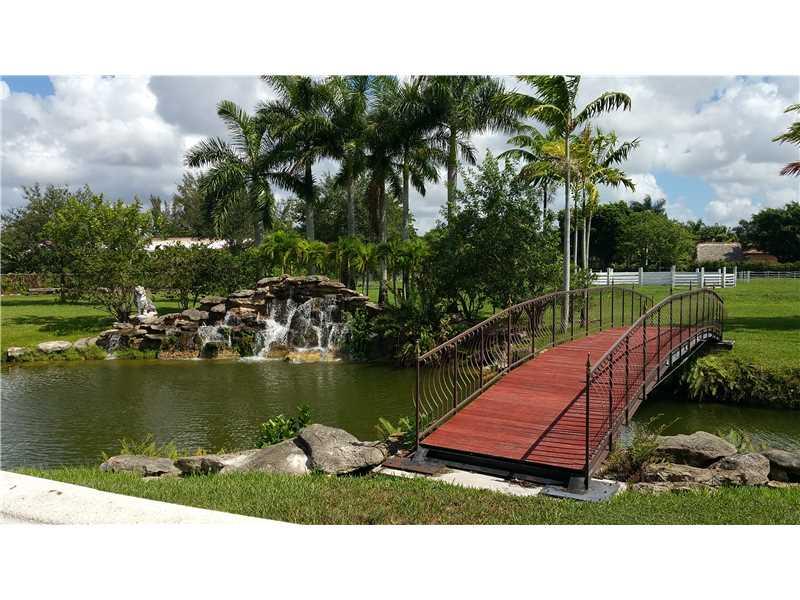 24 54 39   4.64 AC BIRD R - Residential