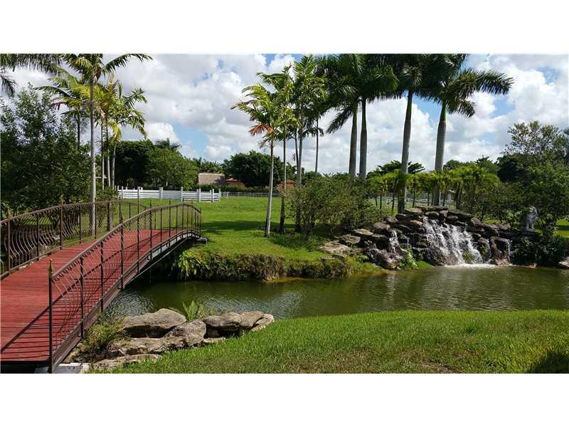 24 54 39   4.64 AC BIRD R - Residential