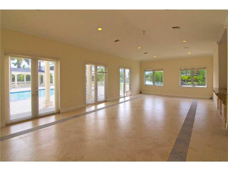 24 54 39   4.64 AC BIRD R - Residential