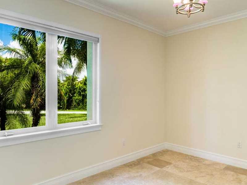 24 54 39   4.64 AC BIRD R - Residential