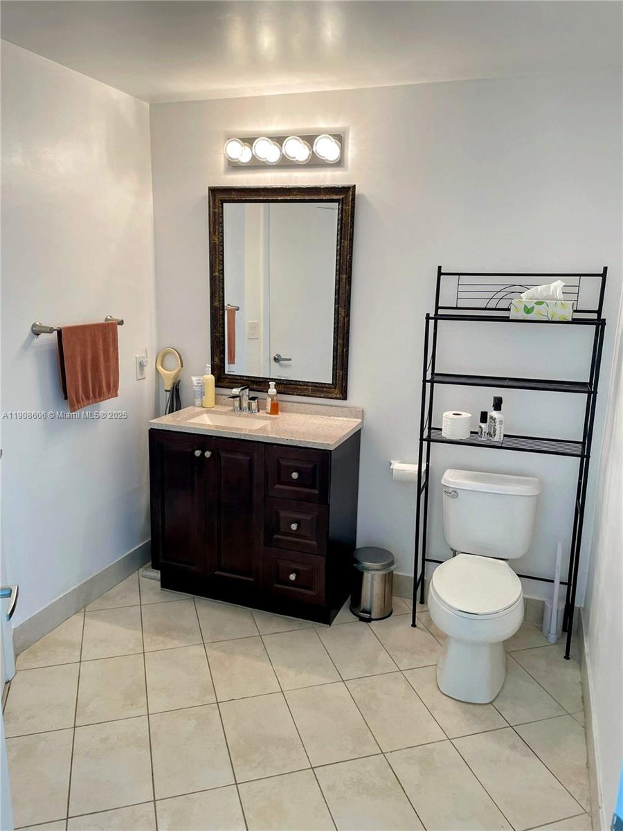 QUANTUM ON THE BAY CONDO - Residential