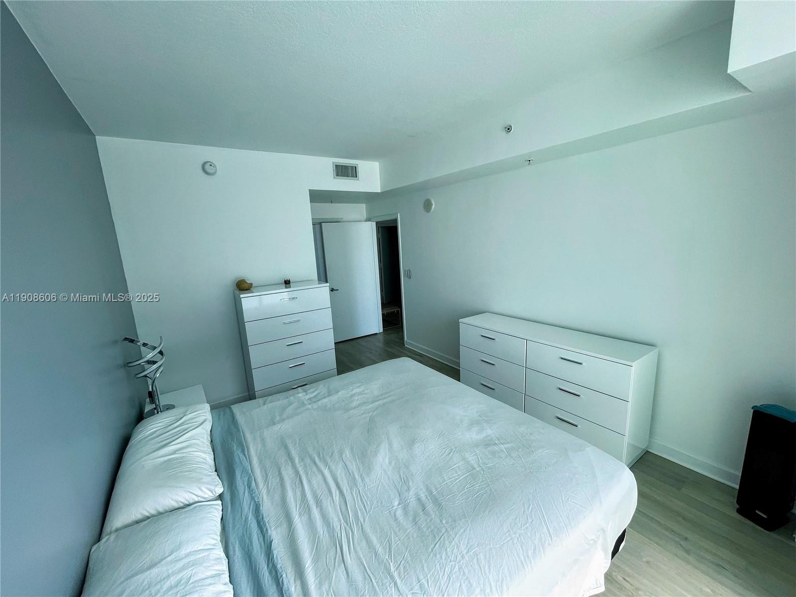 QUANTUM ON THE BAY CONDO - Residential